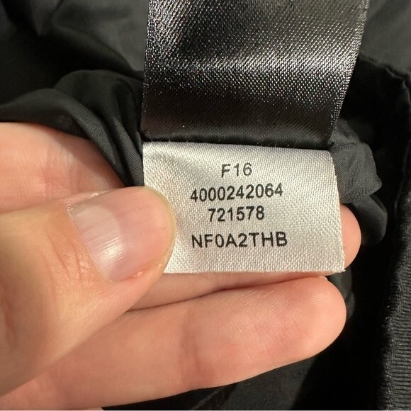 The North Face Black Long Pseudio Jacket Size Small - Picture 15 of 16
